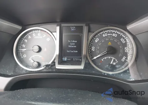 2018 Toyota Tacoma Sr5 V6 z USA, uszkodzony, nr VIN 3TMAZ5CN5JM069215